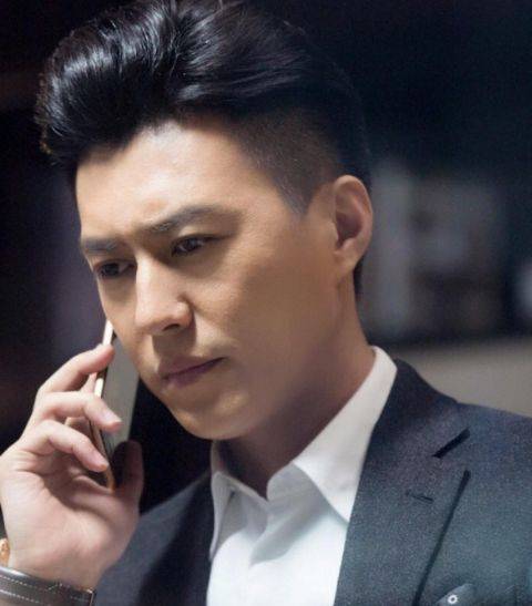 有气质的男人图片 4e6cba0a377349898891b1335fe90990.jpeg