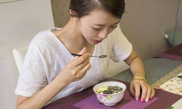 什么食物最容易导致放屁 8b9cd997011f400f804c8644486054d5.jpeg