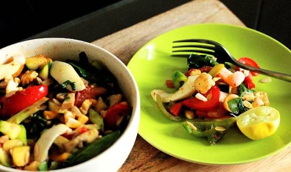 体重|10岁女儿考第一名，爸爸想抱抱，无奈被现实打败，妈妈偷偷落泪