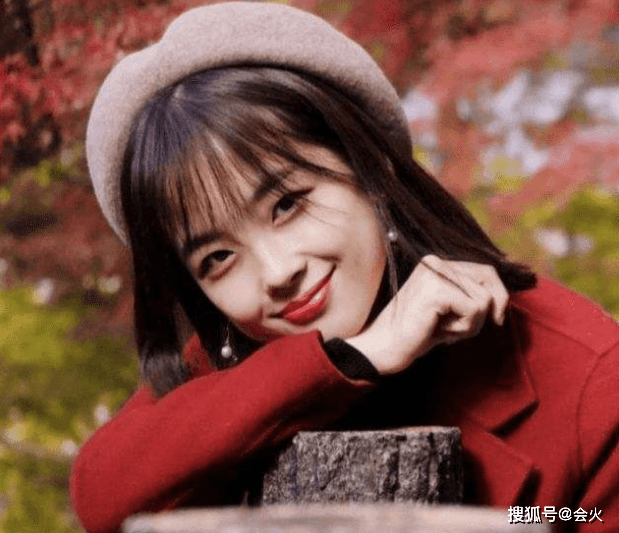 王冰冰遭人肉曝光隐私 疑19岁与男友同居 官媒 病态追星不可取 媒体评王冰冰遭人肉曝光隐私 网友 行为 太阳信息网