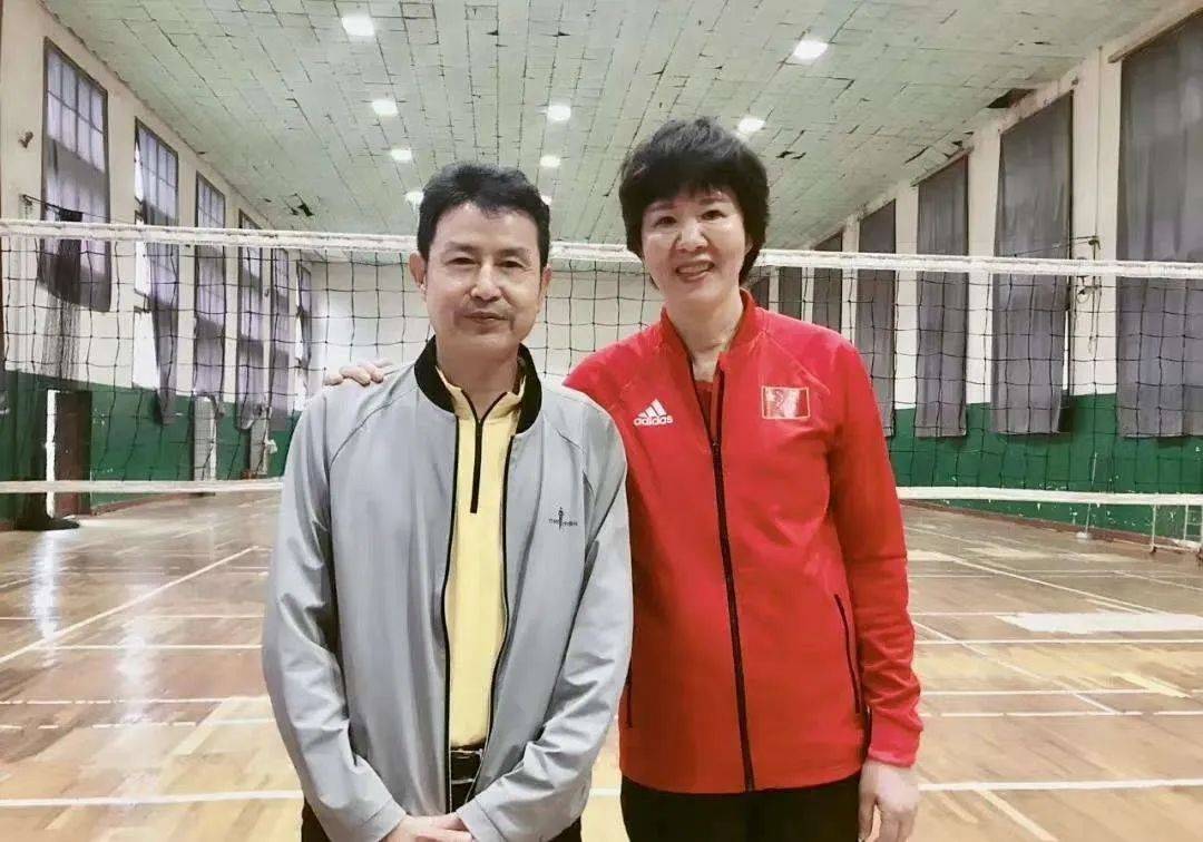 原创中国女排双喜临门郎平陈忠和67黄金搭档巴黎奥运夺冠近在咫尺