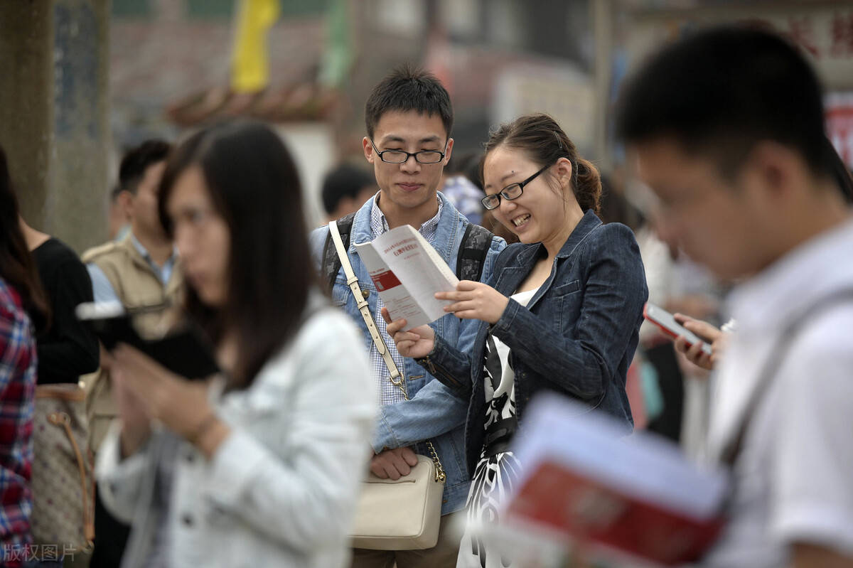 身份|2022国考面试备考：无领导小组面试技巧