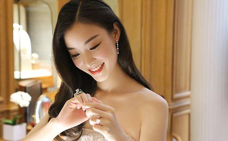 身材小S女儿被赞“高级脸”！为何长得“丑”的脸被称为“高级脸”？