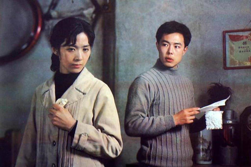 姐妹看了龚雪的淑女造型，突然发现：“再过30年，穿衣也不如她优雅”