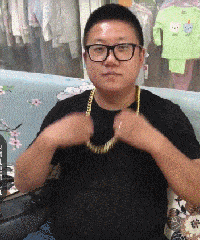 原创
姑娘,我记得你平时连个瓶盖都拧不动,这怎么抓鳄鱼玩呢?
搞笑妹子动态图,搞笑GIF分享!实话说得好,看美好的事物会变得年轻。逃不掉命运的审判!右边这个有点像脱缰的野狗!当饮料的拉环不小心断了,可以这样打开易拉罐!我有一只小毛驴,我从来也不骑!看到没,我土豪,刚买的链子,值不少票票呢!高情商:新郎手太短了~二、搞笑段子,幽默段子分享!