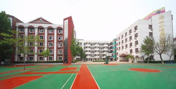 郑州建业小哈佛小学图片