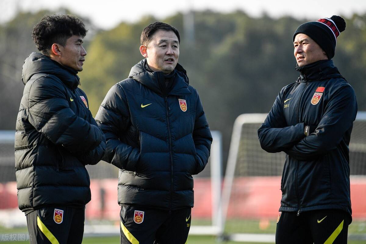 原创国足动态郑智高尧和孙继海组成特训组国足对抗赛让教练满意