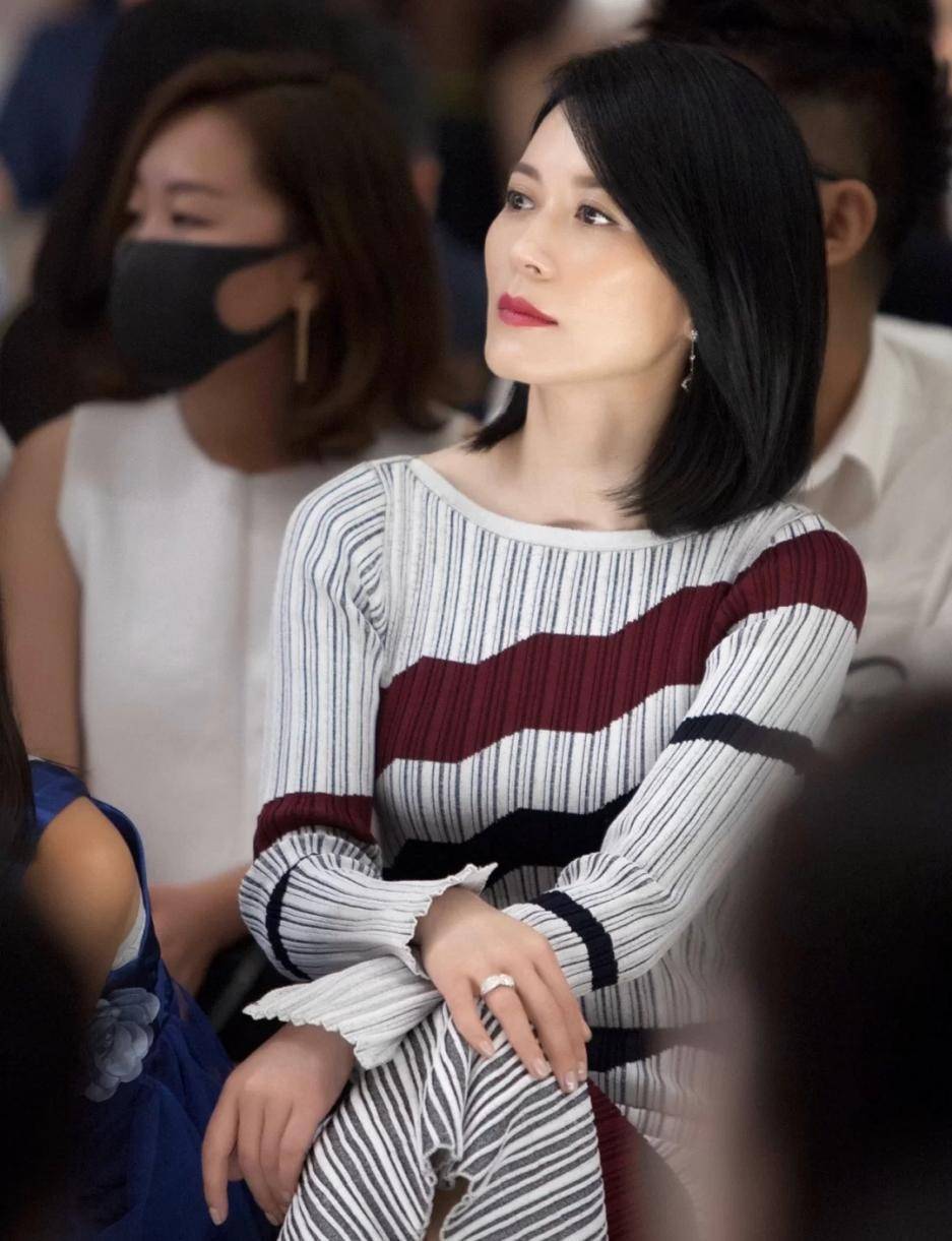 脸部有这5个特征的女人，都比同龄人显老，一个不占，说明你很显年轻