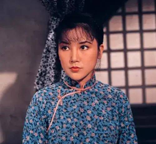 因为10位整容毁掉的女星：有人自己注射食用油，有人上瘾，有人丢了命