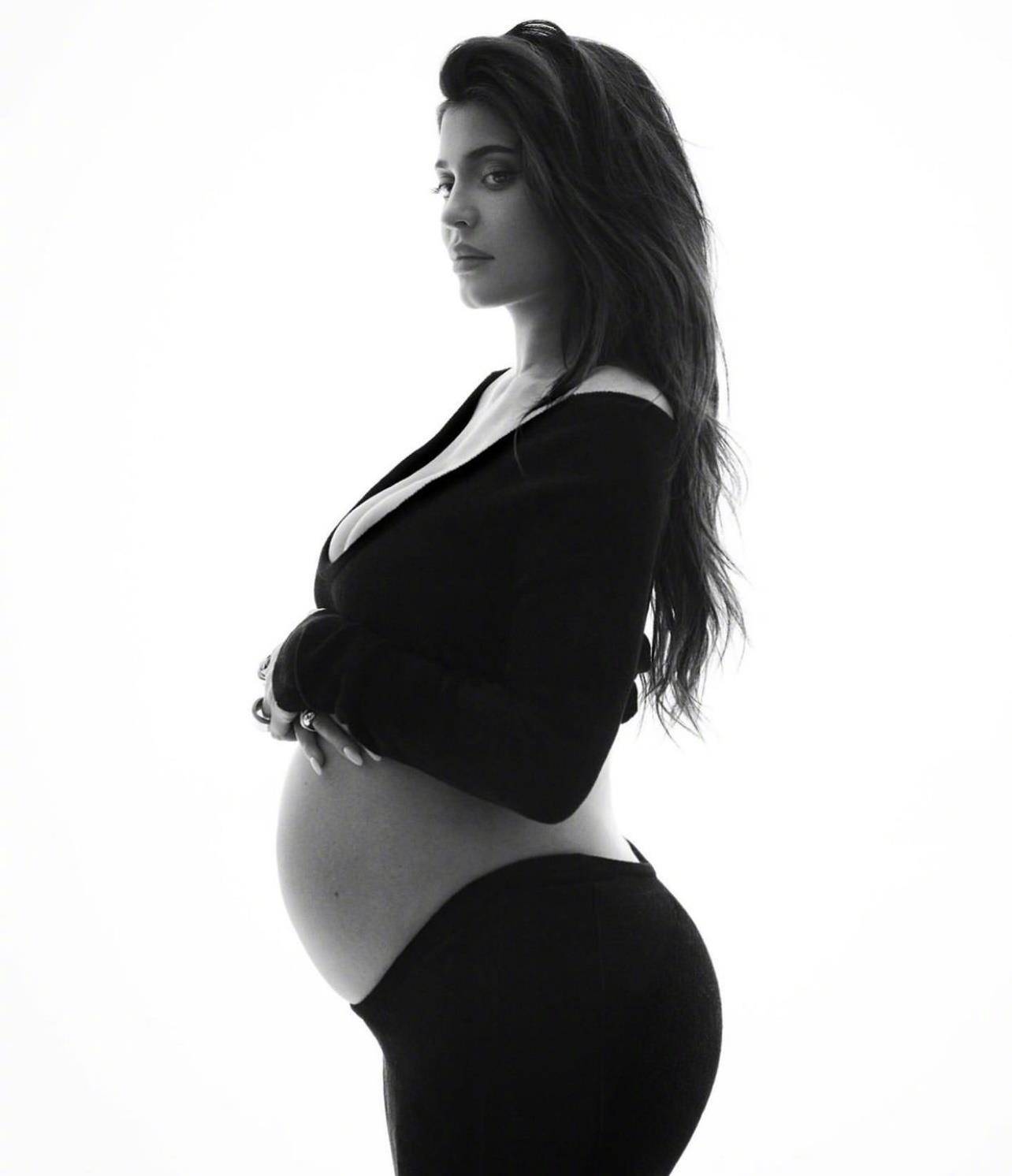 Jenner|24岁的女富豪Kylie Jenner 举办Baby Shower，二胎即将降生