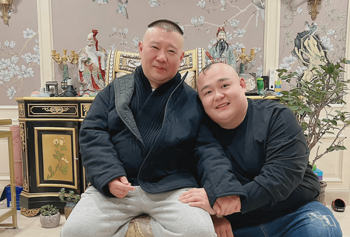 郭德纲追着陶阳打,不让张云雷吃饭,49岁生日却获众弟子感恩祝福_徒弟