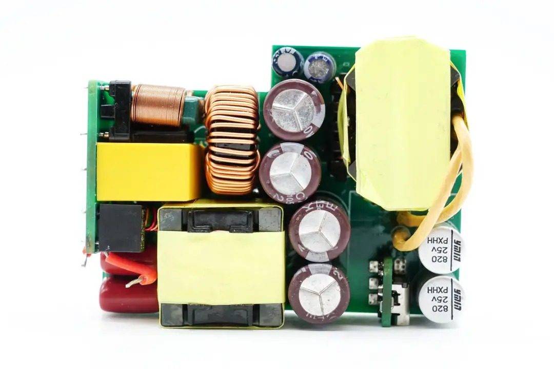 必易微带来PFC+QR全套国产120W氮化镓快充解决方案