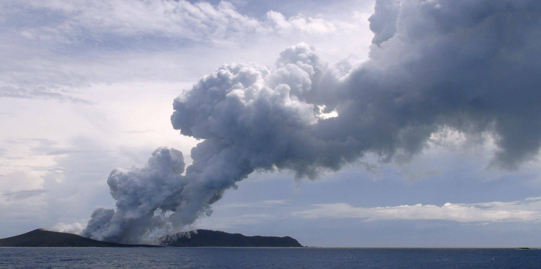 火山爆发图可下载 2c4e5496e22046a5ab32899c96fffa05.jpeg