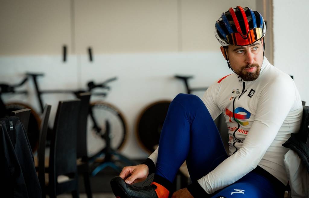 核酸呈阴性萨甘隔离期满与新车队正式首骑