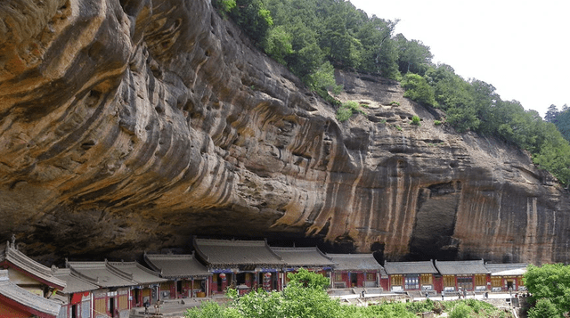 甘肃又一景点走红，由三崖、五峰、六寺组成，还藏有秦州十景之一