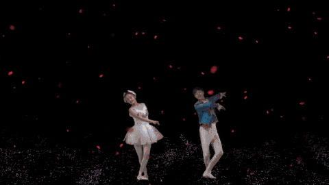 震撼开场!特殊时期,黑科技让年会有了更多选择!