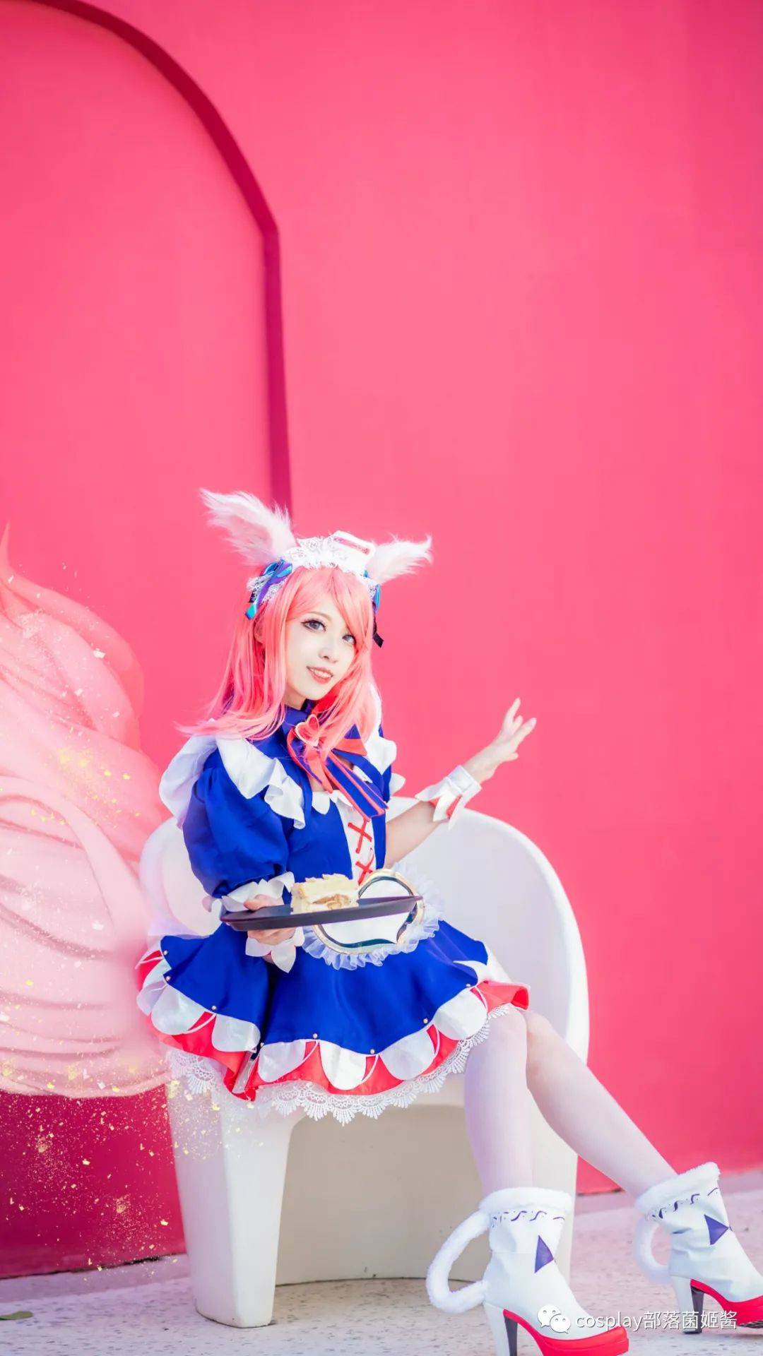 cos王者荣耀妲己女仆咖啡cos正片挽黎