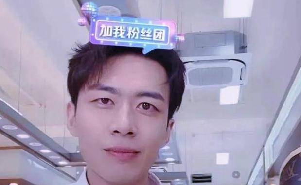 网红“董先生”疑翻车:9块9戒指被爆掉漆 愿付费删视频(图2)