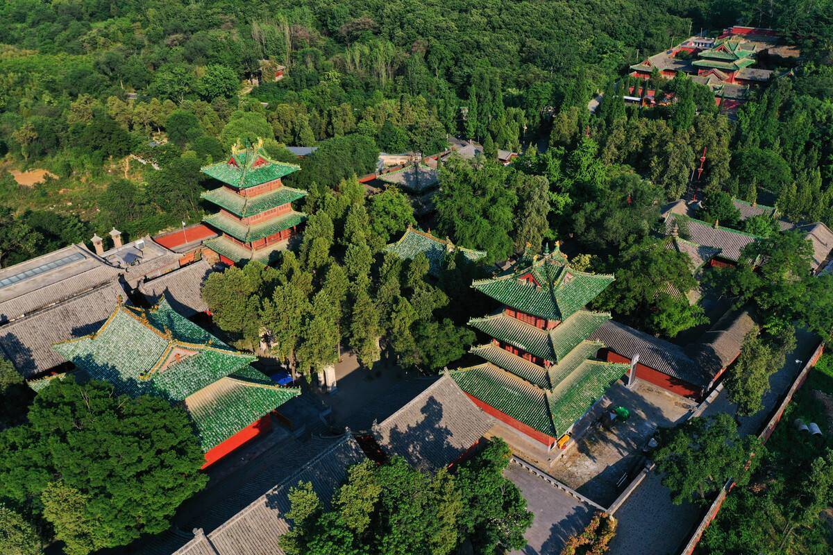郑州一处5a级景点,被誉为"天下第一名刹",国内外都享有知名度_少林寺