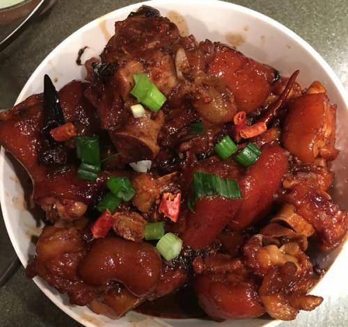 猪脚怎么烧才不柴 04ac7f88b7424093a07044803d339483.jpeg