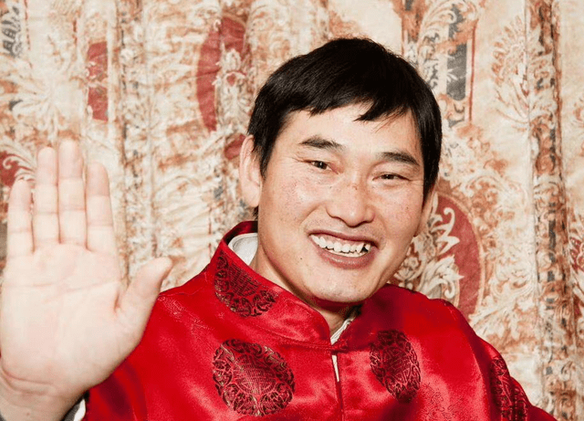 今年的1月12日也是谷传民对于朱之文的最后表态,他说二人十年的情谊就