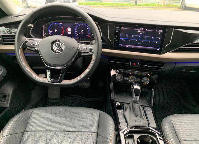 外观好看内饰好的车 bb5dcb5967e44418ae548008d0fe833f.jpeg