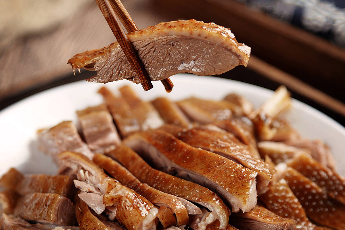 鹅的诱惑有多难拒来者不拒远近通吃更有美味潮卤狮头鹅