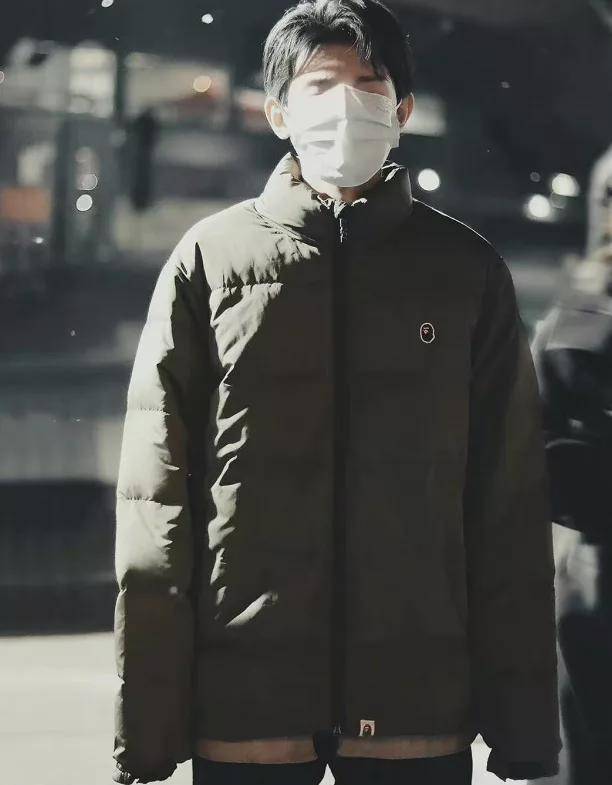 张小斐 春晚私服比拼：赵丽颖千元夹克可爱减龄，张小斐万元大衣输给宋茜