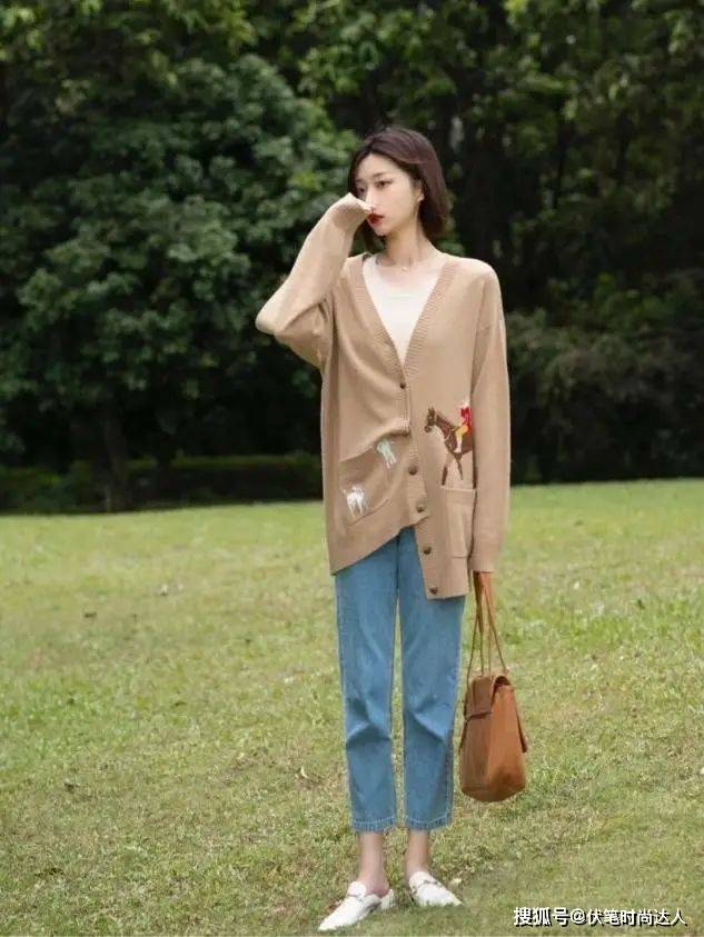 裙子 早春简约款怎么穿出“大牌范”？这几种搭配思路，蜕变从外到内