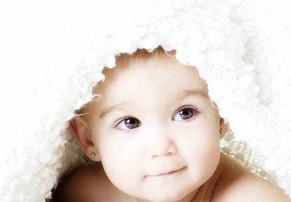 婴儿几个月可以看到东西 5c5913a1d3a34e37a6d047afb77d34d1.jpeg