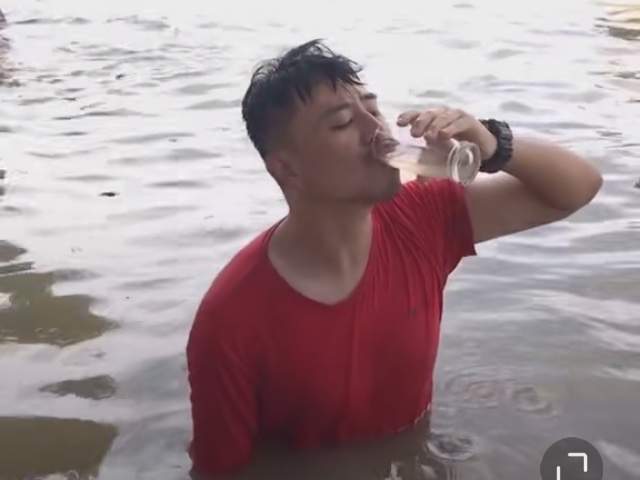 网红刘庸确诊了,"直饮恒河水"走红,1年前就有人提醒却被无视