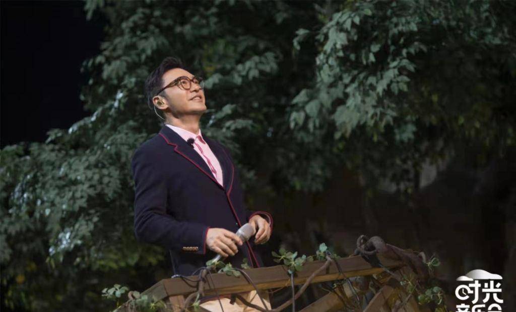 合唱|谭咏麟挥泪告别时光音乐会:真正的“朋友”,讲不出再见!