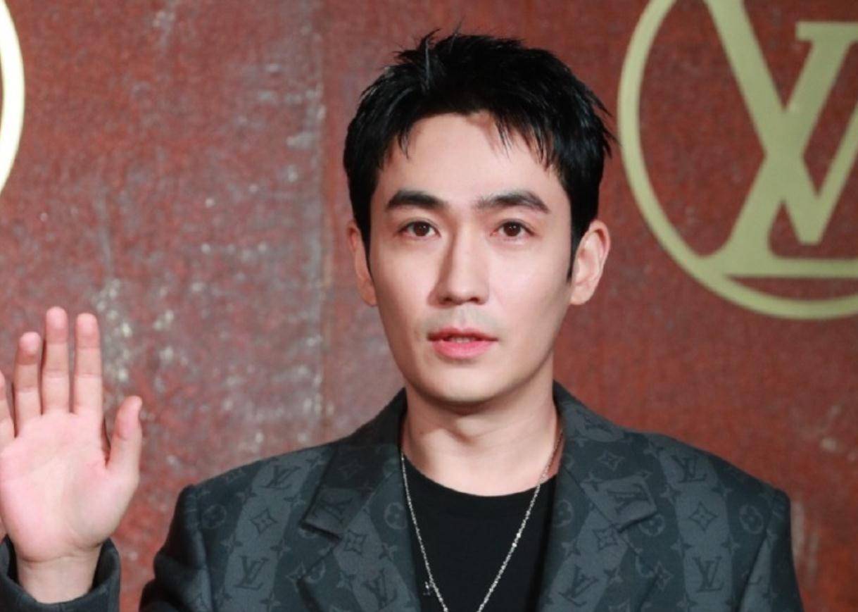 品牌 LV大秀红毯来了！热巴暴露发际线，周冬雨瘦过头，刘亦菲状态绝佳