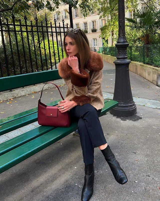 棕色 Solene Lara用穿搭表现出内敛的法式诱惑|博主推荐