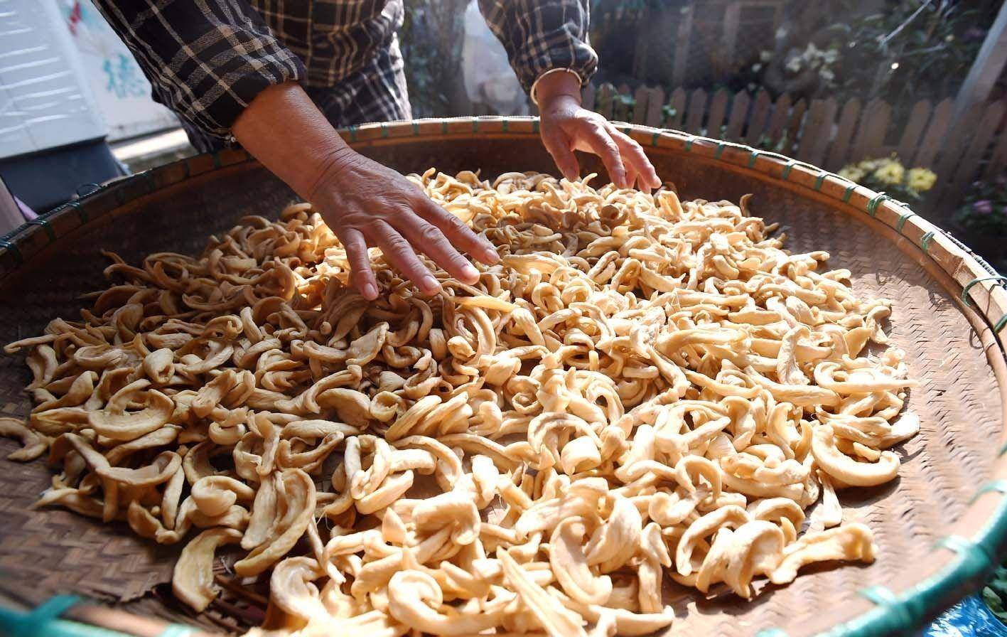 怎么腌萝卜干晒过后更脆 734564107a894b448b44b508e49fc953.jpeg