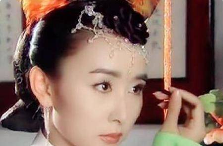 因为为何“纹眉”普通女生居多，而明星演员却很少纹眉？看完恍然明白