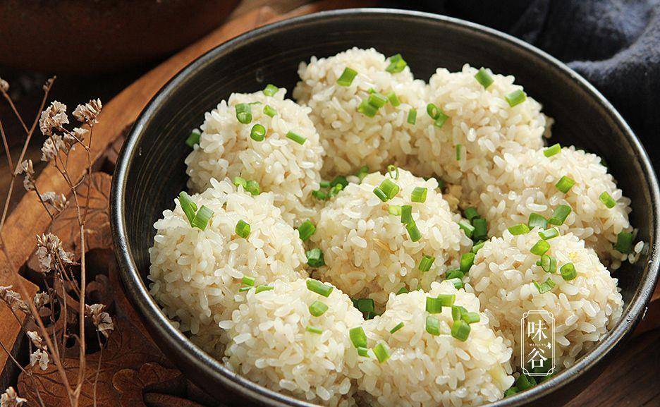 糯米饭怎么蒸才不硬 b790f26e3ac84744a0d78570866d78dd.jpeg