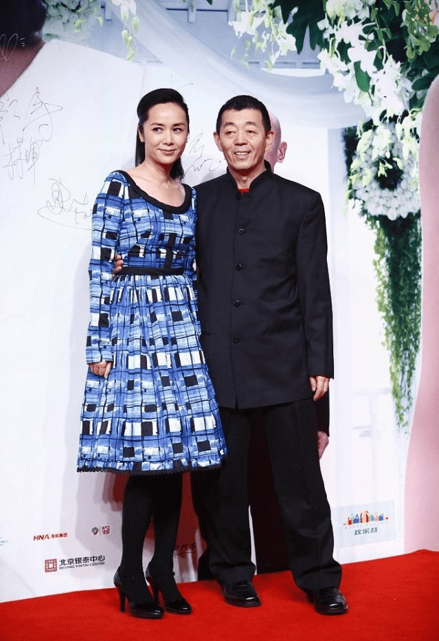 邓婕 明星夫妻同框，顾长卫拦蒋雯丽腰挺甜，邓婕夫妇低调大方让人羡慕