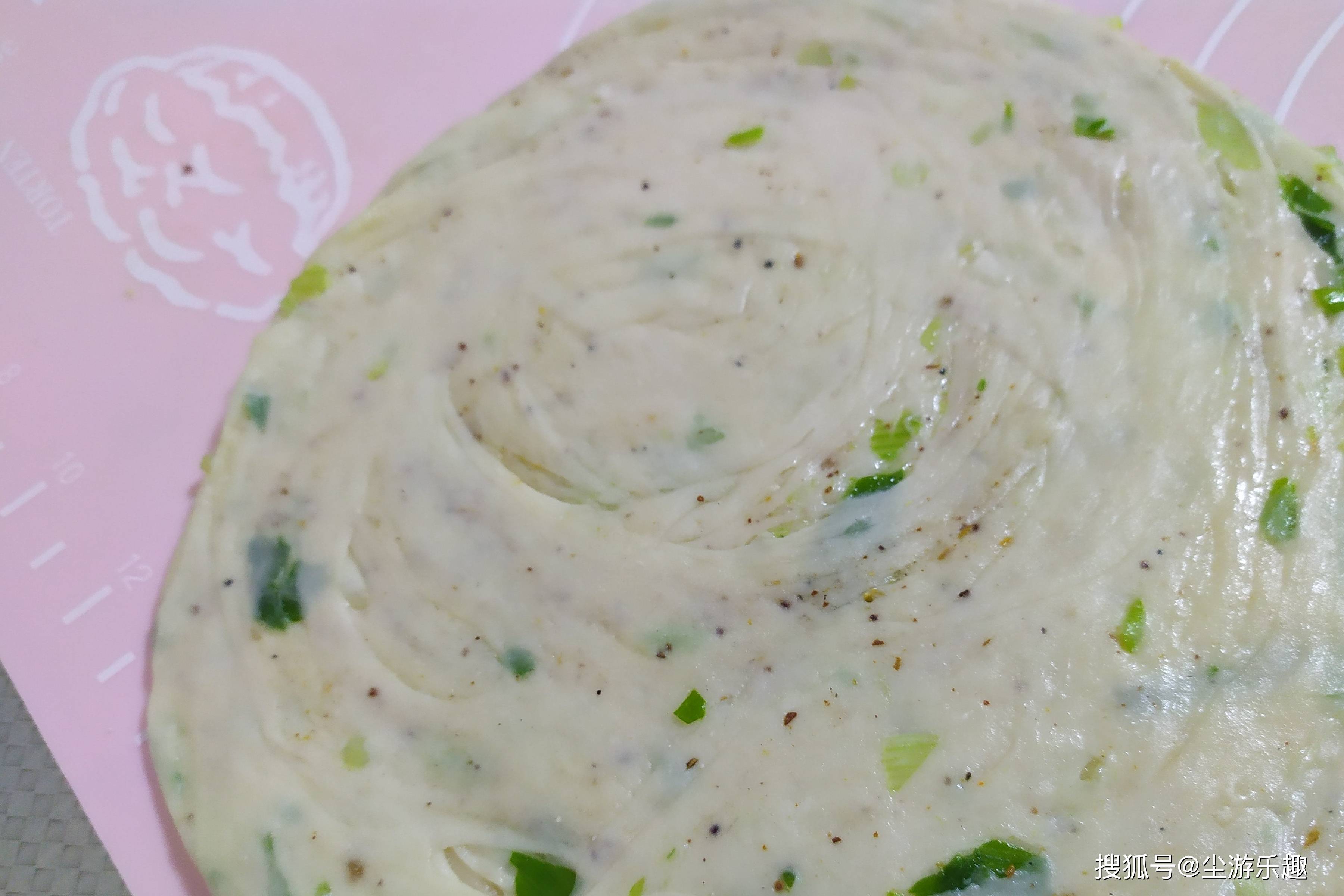 葱花|儿子开学最爱吃的早餐,葱香浓郁、外酥里嫩,比馒头香比包子简单