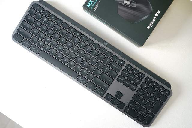 罗技键鼠礼盒-虎年吉祥款评测：性能颜值双在线，值得入手