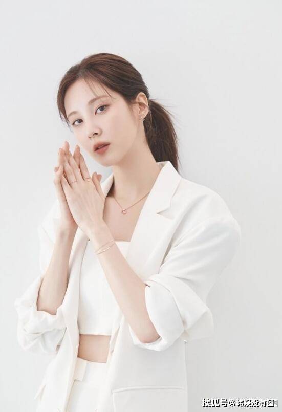 少女时代徐贤 珠宝画报 公开 优雅 成熟的 气质美人 古古电影