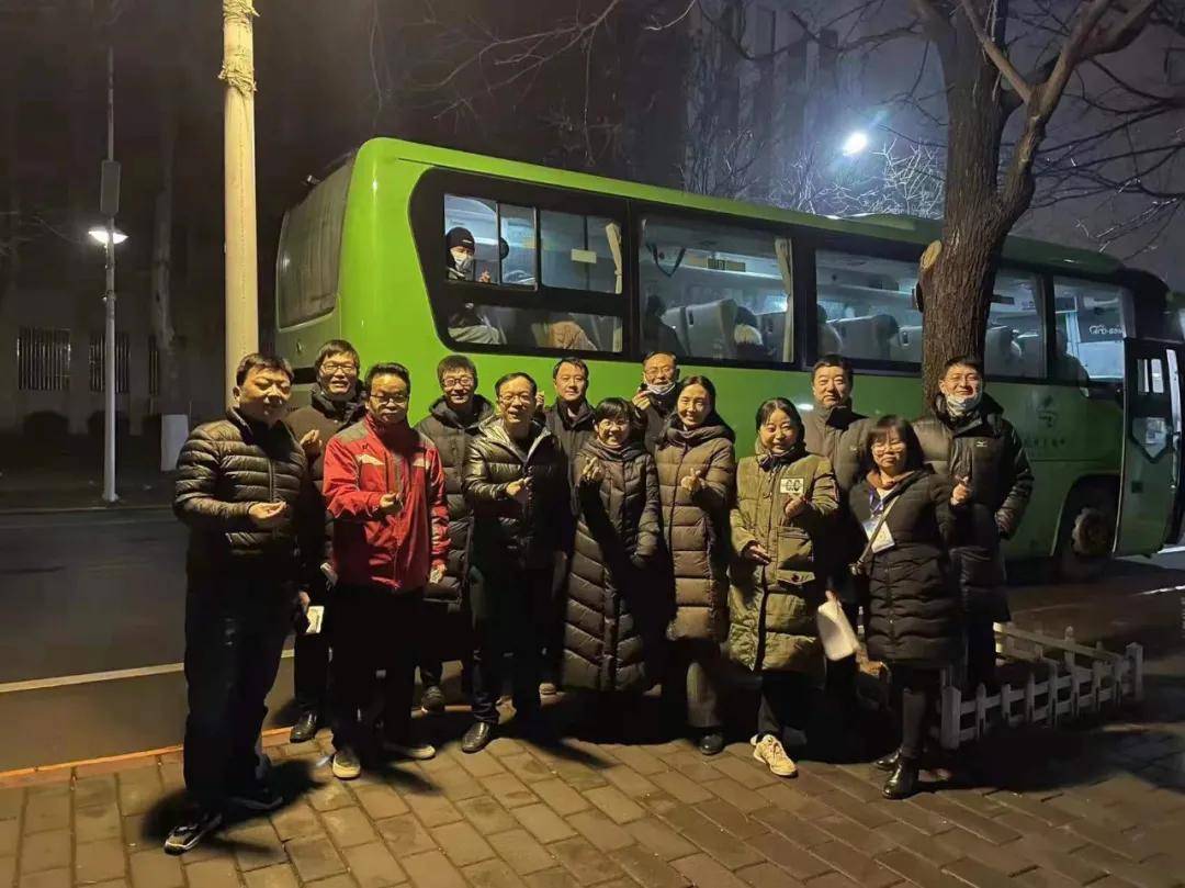 “疫”路回家 有爱相随 | 西安职业技术学院护送学生平安返乡