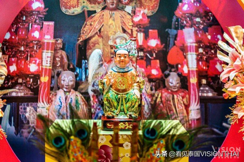 暹罗天地特地请来谭公庙的谭公仙圣,在港澳一带被