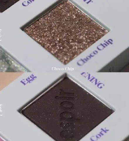 什么眼影书变身线圈本，清新薄荷绿氛围感满分，espoir还有什么惊喜是朕不知道的！