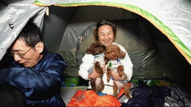  让人羡慕的旅居生活：带着妻子和两条狗，跑了大半个中国