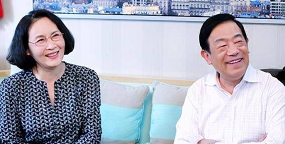 老戏骨高明大器晚成出道30多年从不传绯闻儿子优秀且低调