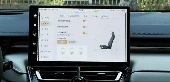 魏牌摩卡斩获智能汽车榜头名 "蔚小理"变"魏小理"