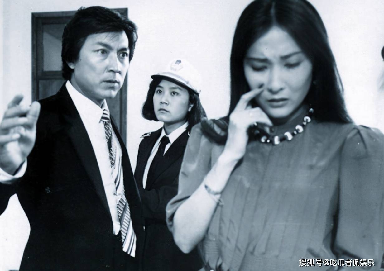 在他事业当红时,也遇到了自己的真爱,与妻子金秋琴步入婚姻殿堂.