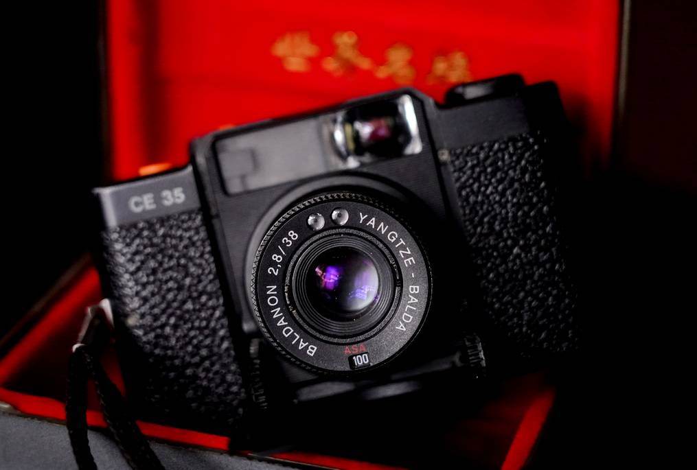 闲谈中德合资相机：长江巴尔达小到极致，做口袋机太理想了