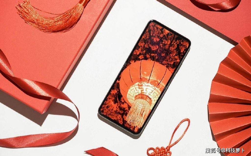 The most eye-catching mobile phone brand in the Spring Festival Gala!Two flagship Huawei mobile phones are on stage, P50 Pocket is popular | 61c3688f2e6e4bcf977836e173e59faf